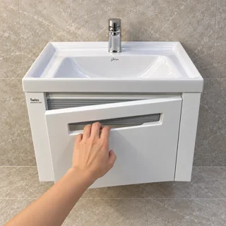 باز کردن در کابینت روشویی تک درب توییس TWS-1043 با دستگیره توکار